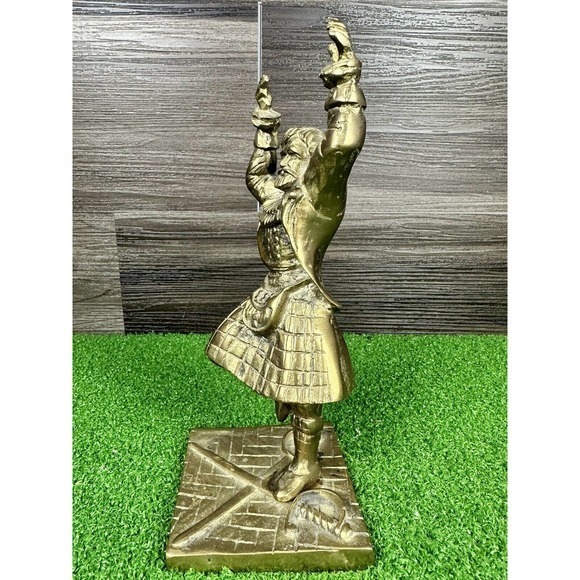 Handmade Brass‎ Bearded soldier With Hands Raised Above made in britian - Picture 6 of 10